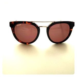Balmain Tortoise woman’s sunglasses